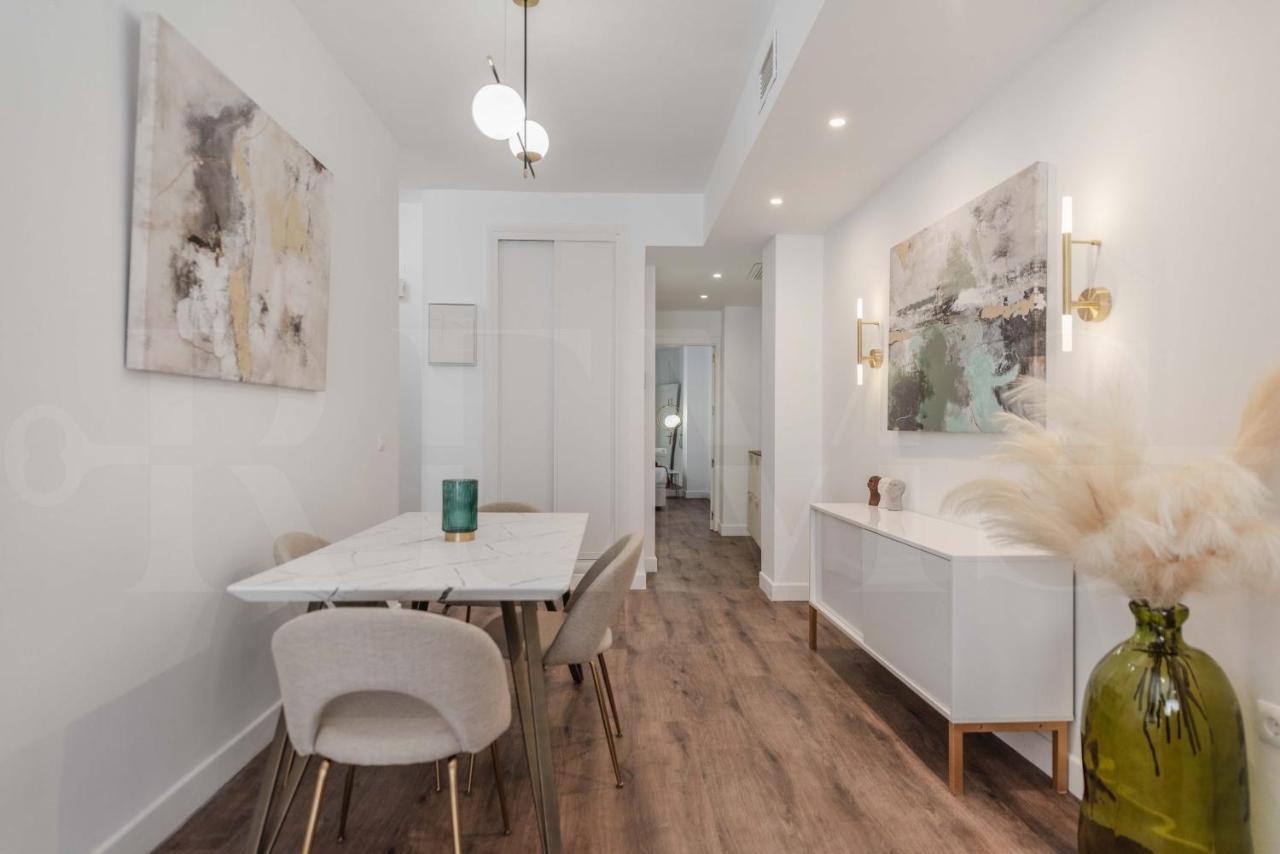 Designed Minimalist Apartment - Malaga Center By Rems Екстериор снимка